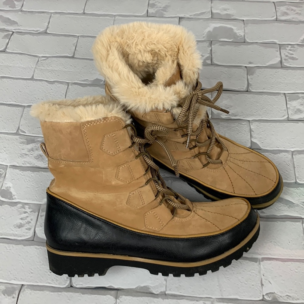 JBU BRUNSWICK boots by Jambu Vegan Faux Fur Lace up Size 7.5. Tan Creme